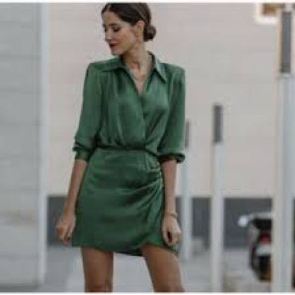 Zara green Satin Effect wrap dress - Picture 3 of 7